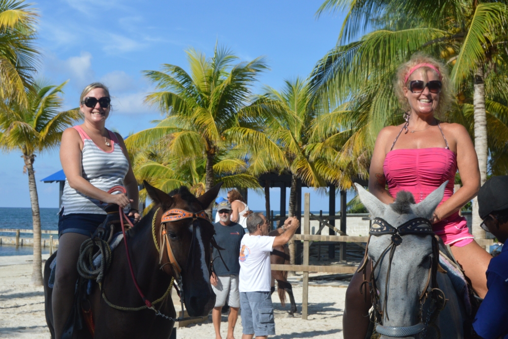 Beach Club Roatan | Caribbean Adventures Roatan - Tours, Diving ...