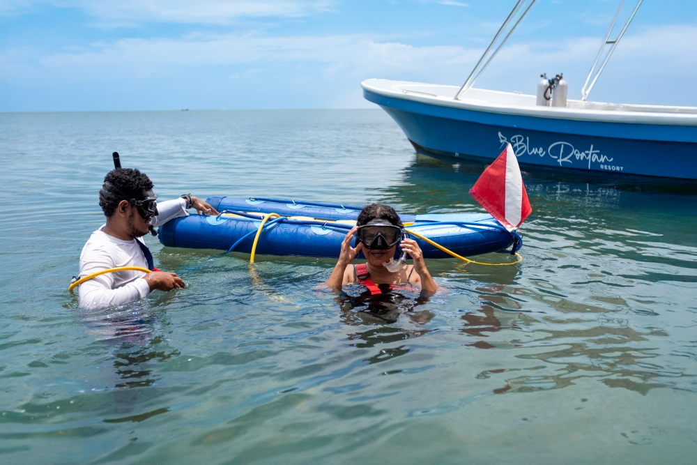 SNUBA Diving in Roatan – Beach Access | Caribbean Adventures Roatan ...