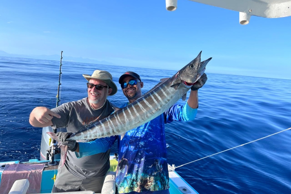 Private Fishing Charter Roatan – 4 Hour Trip | Caribbean Adventures ...